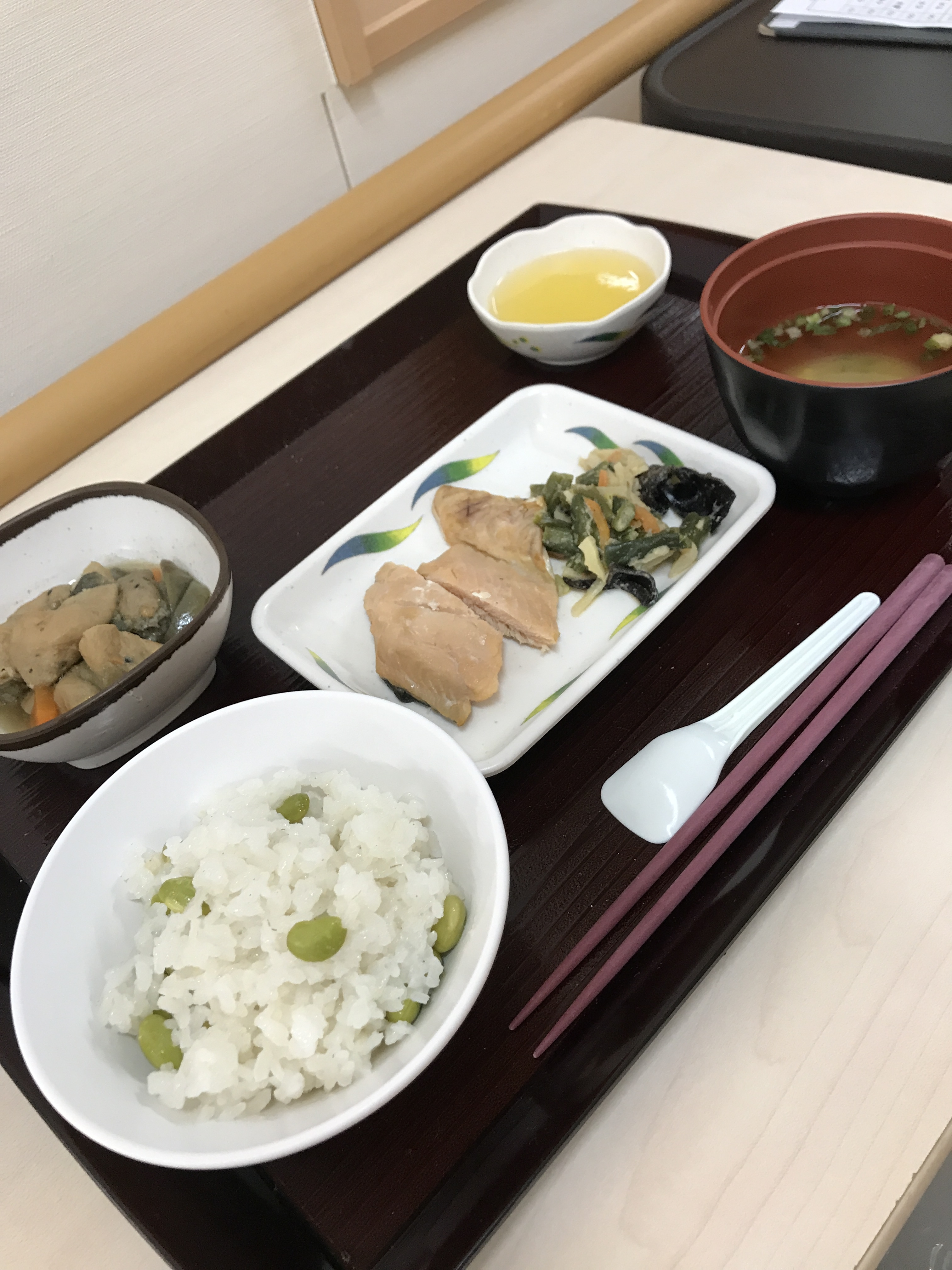 お食事